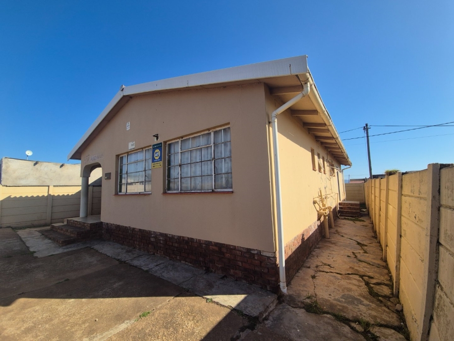 3 Bedroom Property for Sale in Kwa Nobuhle Eastern Cape